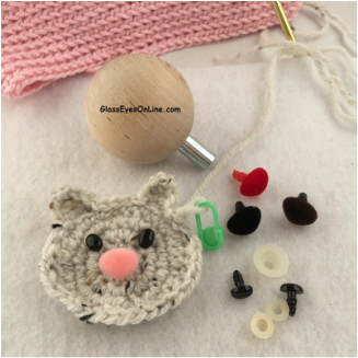 Crochet Pattern Kitty Cat with Triangle Shape Safety Noses