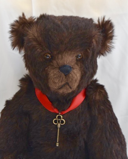 Schatzy Teddy Bear by Linda Ellen Brown-Trinckes